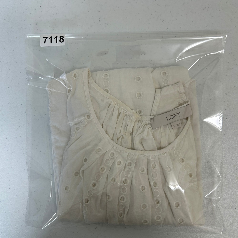 Loft Womens White Eyelet Sleeveless Tank Top Pleated Neck Keyhole Size L - Picture 6 of 6